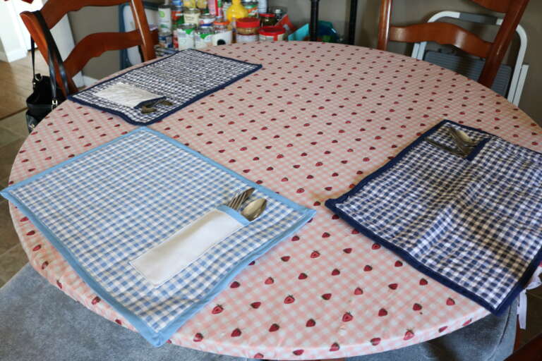 How to Make a Pocketed Placemats